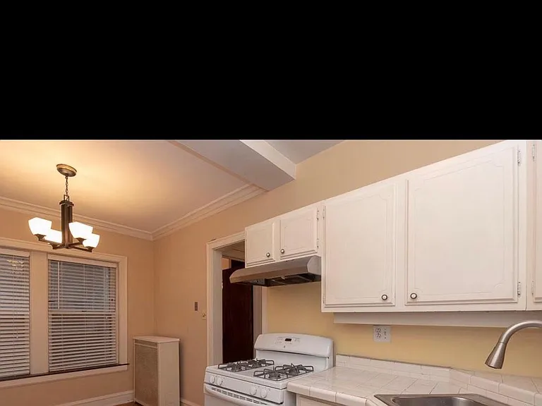 4502 N Hermitage Ave — Photo 5