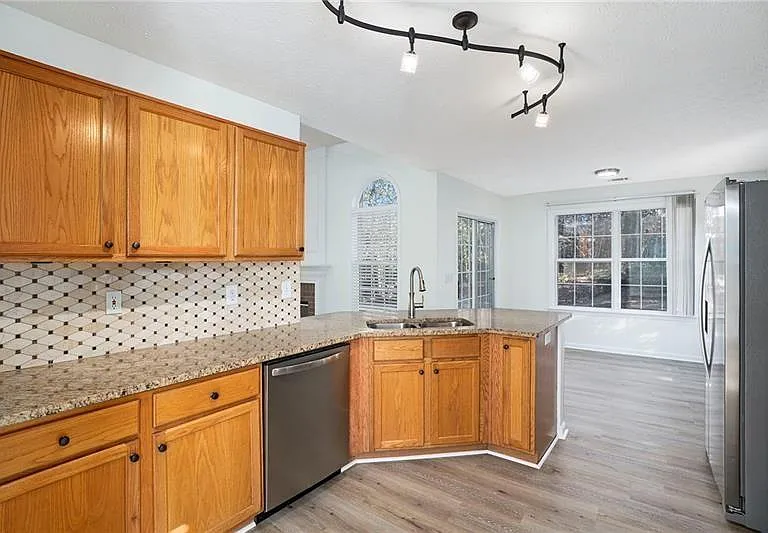 2630 Highland Pass — Photo 30