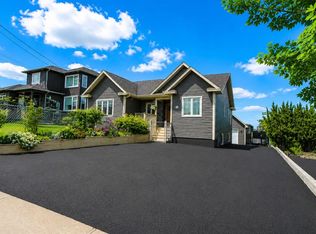 60 Fowlers Rd, Conception Bay South, NL A1W4J3