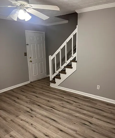 140 Hunters Ln #C — Photo 5