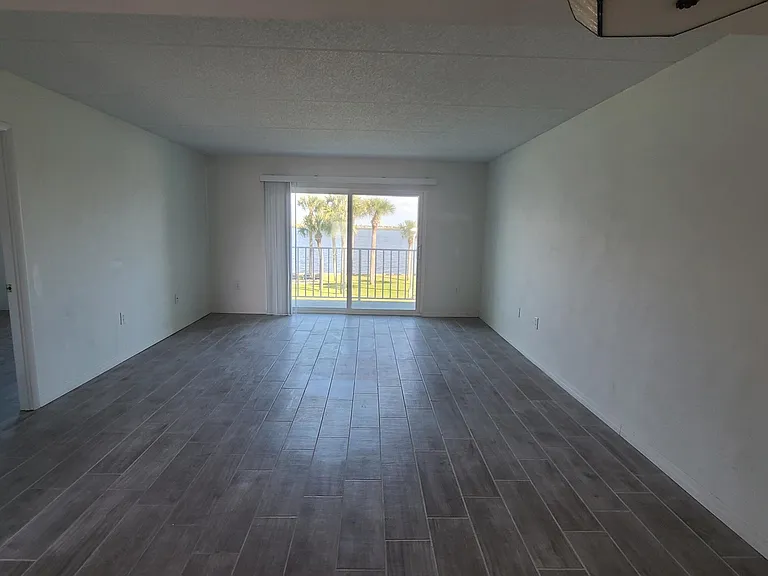 3131 S Ridgewood Ave #203 — Photo 7