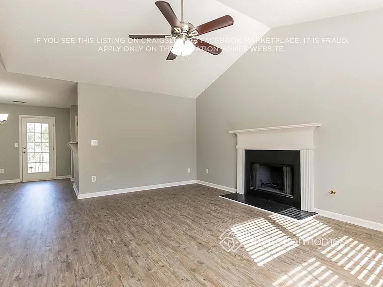 4611 Orange Dr NW — Photo 3