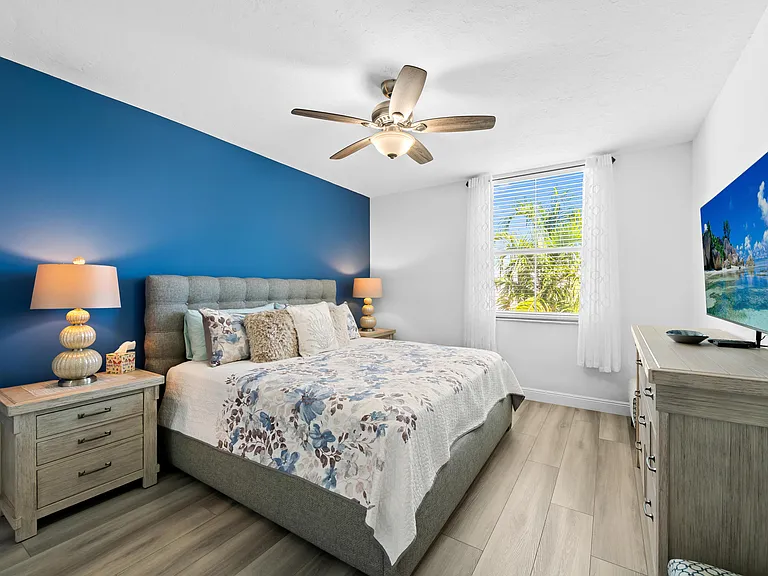 720 S Sapodilla Ave #502 — Photo 19