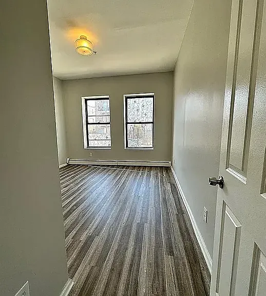 136 S 7th St #3R — Photo 2