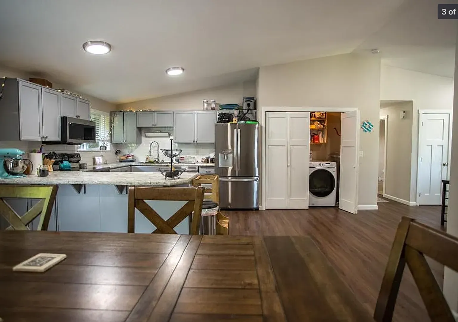 Rent: $2750; 3 bed 2 bath — Photo 3