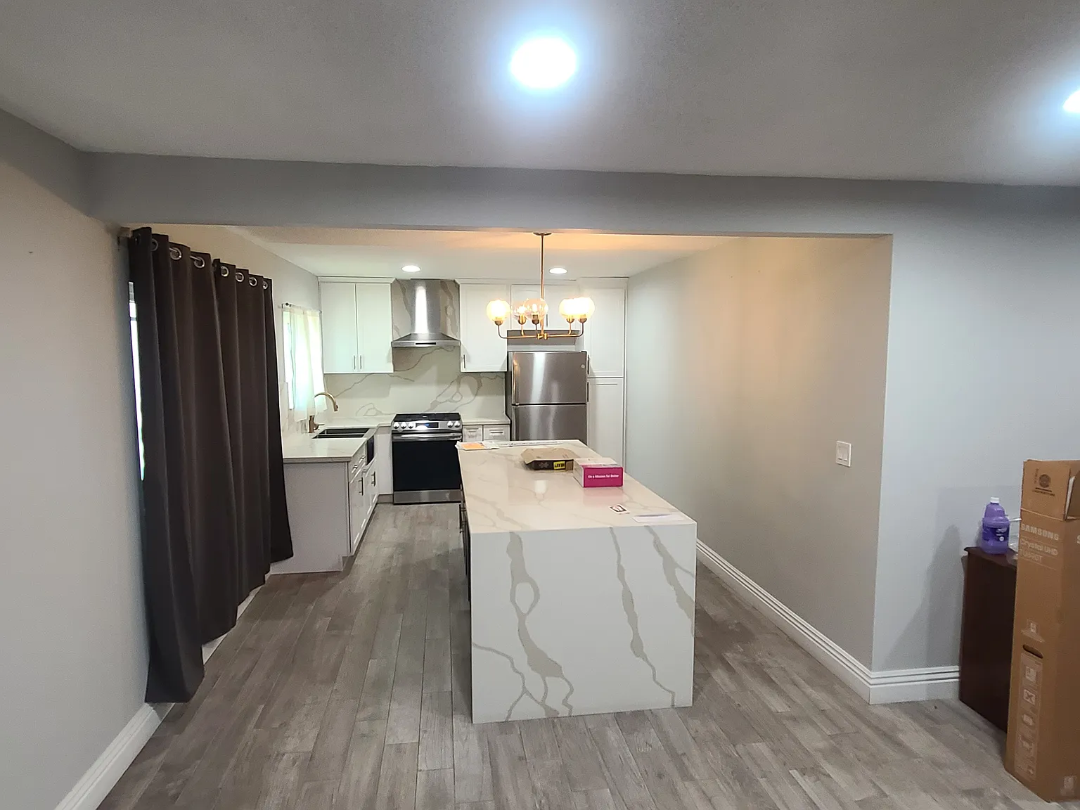 3 bed, 1.5 bath, 1100 sqft, $2,850 — Photo 1