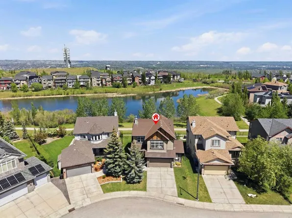 114 S Cougarstone Cres SW, Calgary, AB T3H 4Z5