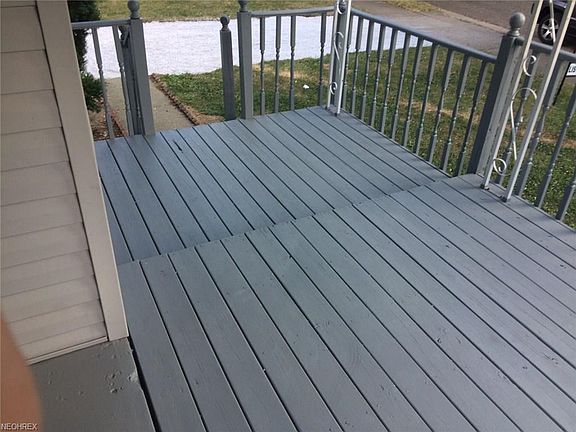 4th image of 1009 Merton Ave