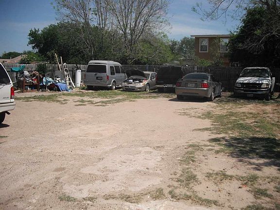 5th image of 4007 Santa Cleotilde Ave