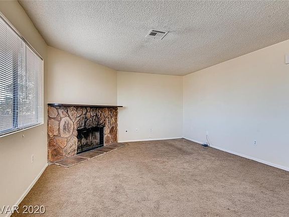4th image of 761 Rock Springs Dr APT 202