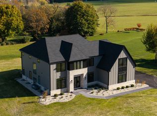 23277 Enclave Ln, Barrington, IL 60010