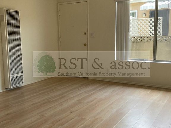 3rd image of 1642 S Westgate Ave #2
