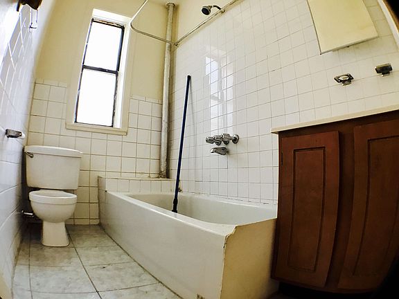 4th image of 1335 Eastern Pkwy APT 3B