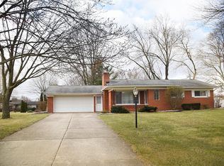 4250 Montgomery Dr, Utica, MI 48316