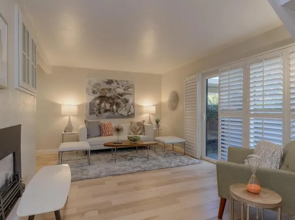1942 Silverwood Ave, Mountain View, CA 94043