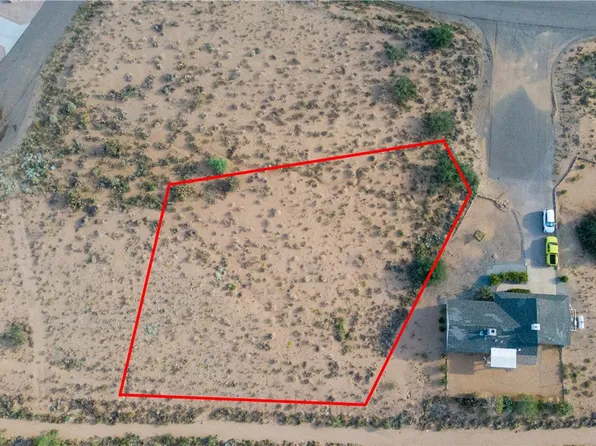 7950 E Saddleback Dr, Kingman, AZ 86401