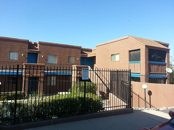 4th image of 601 E Lee St