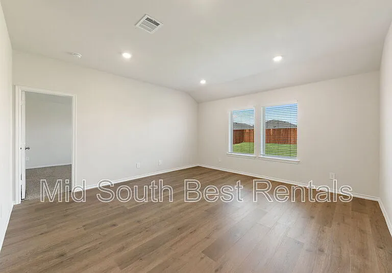 6301 Surfside Dr — Photo 12