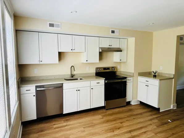 43 Arch St, High Bridge, NJ 08829