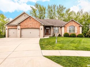 14 Wisteria Way, Washington, IL