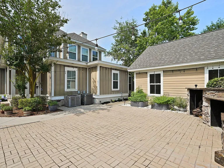 275 James Dunham Pkwy — Photo 46