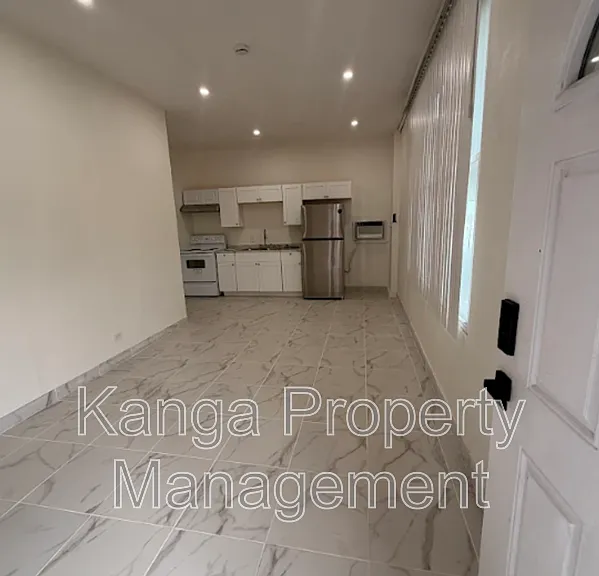 804 Orange Ave #B — Photo 2