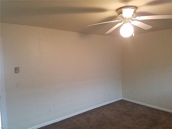 2nd image of 1509 Oak Knoll Ln