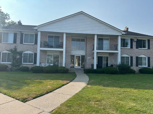 13900 Camelot Dr #7, Sterling Heights, MI 48312