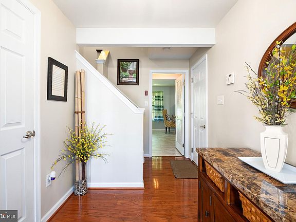 2nd image of 381 Larose Dr #381