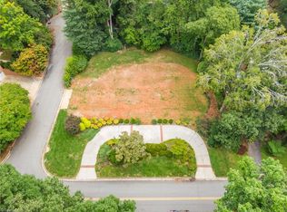 633 Hertford Rd #26, Winston Salem, NC 27104