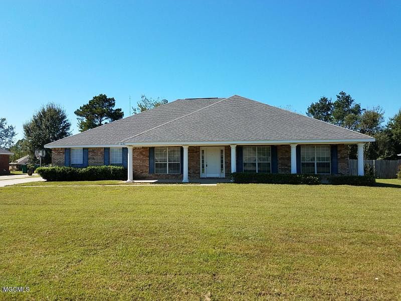 1st image of 10161 Lake Forest Dr