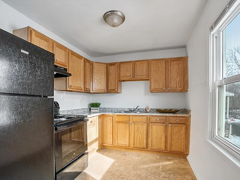 2448 Rainbow Ct — Photo 12
