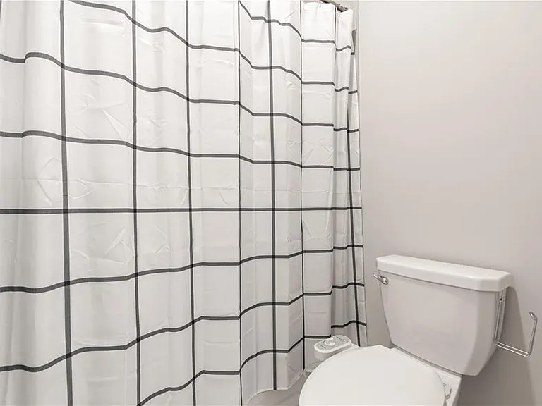 4437 Waxwing St — Photo 32