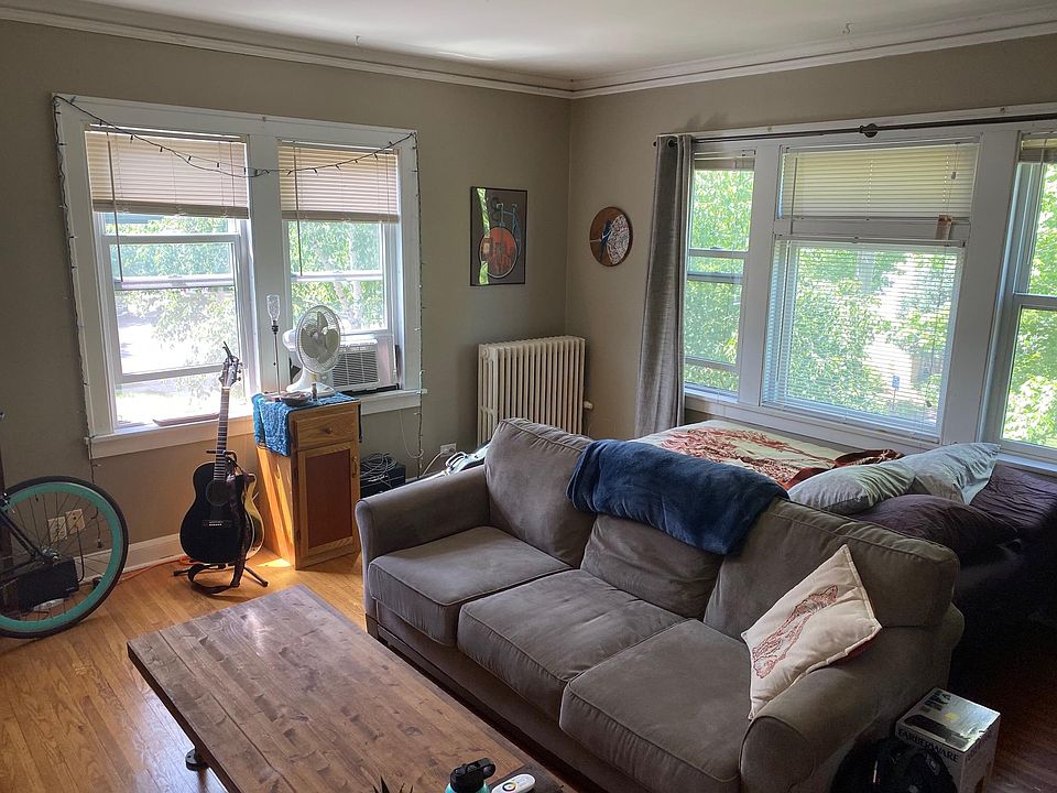 1st image of 119 W 33rd St #207