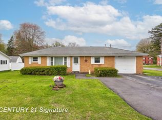 1137 N Miller Rd, Saginaw, MI 48609