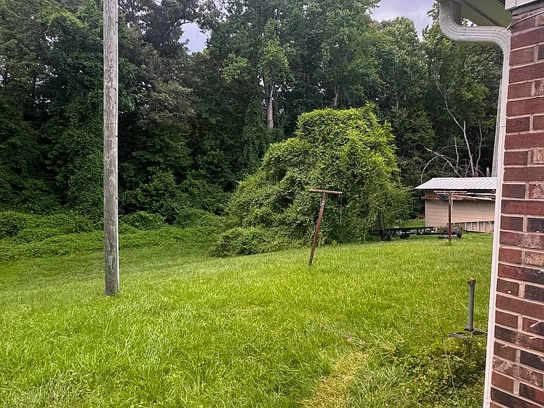 800 Kroll Ln — Photo 9