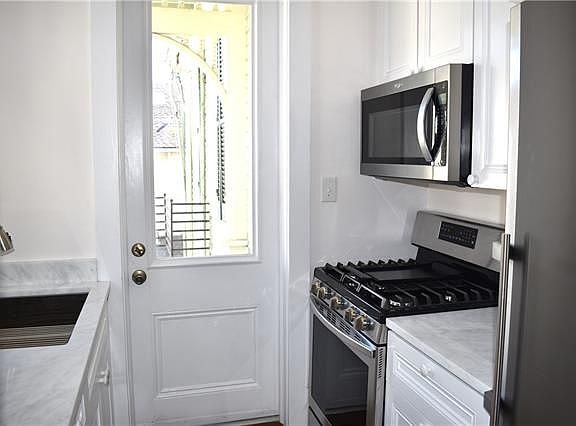 3rd image of 4206 Saint Charles Ave APT C