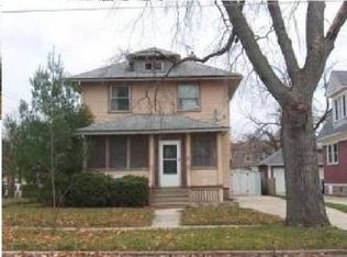 451 Arlington Ave, Elgin, IL 60120