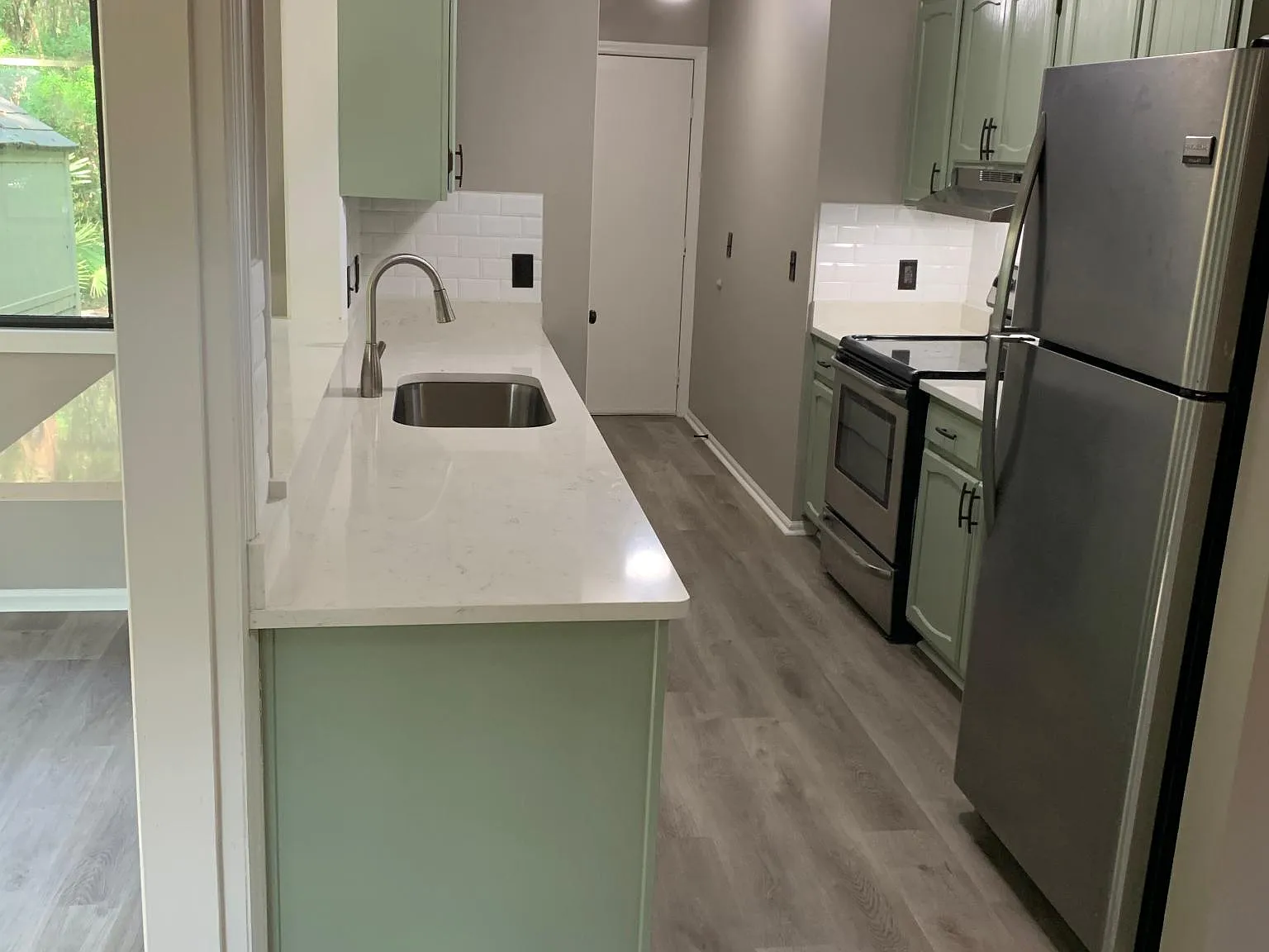 201 Palmetto Ct — Photo 3