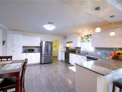 806 Howard St, Taylor, TX, 76574