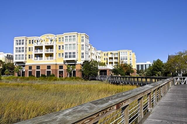 1st image of 5009 Old Bridgeview Ln #5009