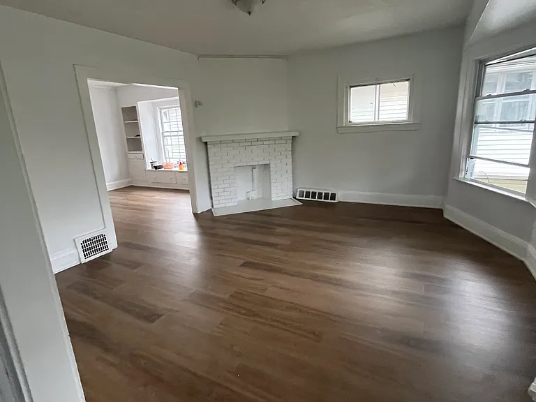 876 Paxton Rd #UP — Photo 1