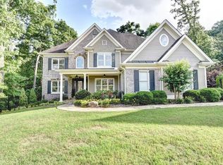 902 Heathchase Dr, Suwanee, GA 30024