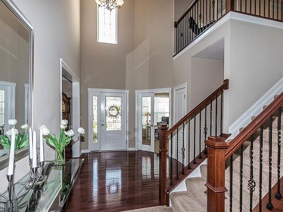 2nd image of 1843 Somerford Dr