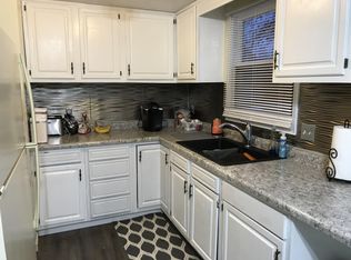 428 N 8th St, Eldridge, IA