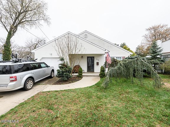 4th image of 210 Raritan Place