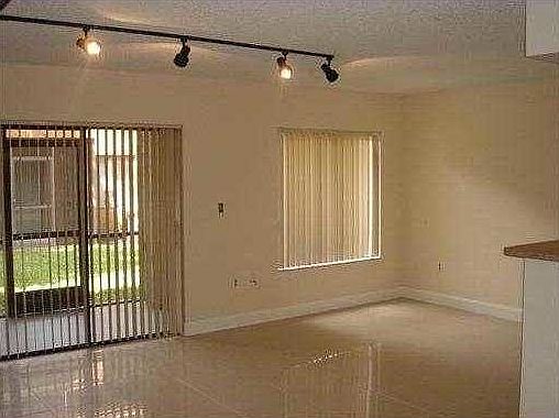5th image of 3202 Coral Lake Ln