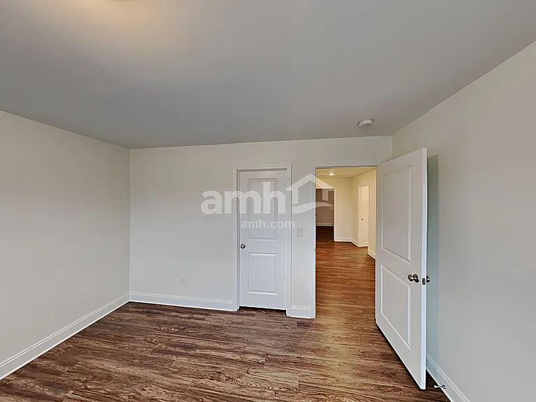 1357 Lomond Dr — Photo 20