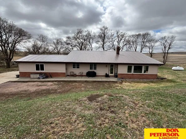 88595 574th Ave, Hartington, NE 68739