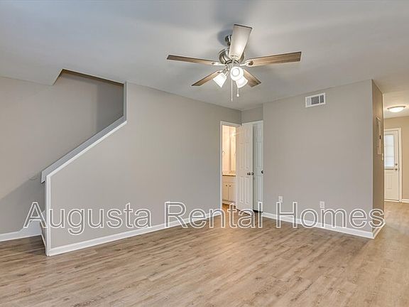3rd image of 142 Chalet North Ct #142